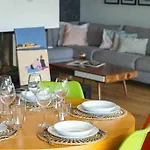Terraza De Corrida By Silastur Apartman Gijón